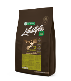 dry grain free food for adult dogs of all breeds with poultry